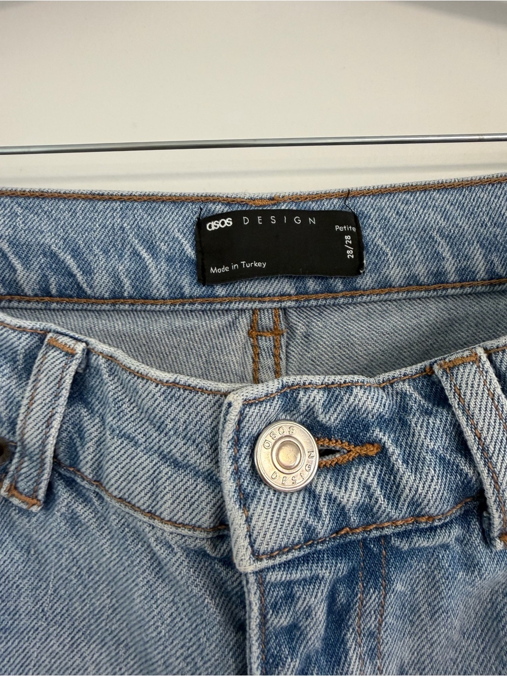 ASOS Crop Jeans - Picture 2 of 4